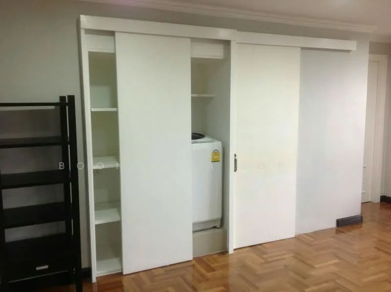 2 Bedroom condo in Baan Suanpetch