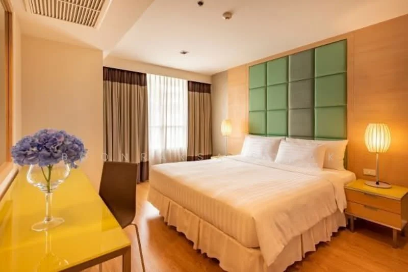 1 Bedroom condo in Urbana Langsuan