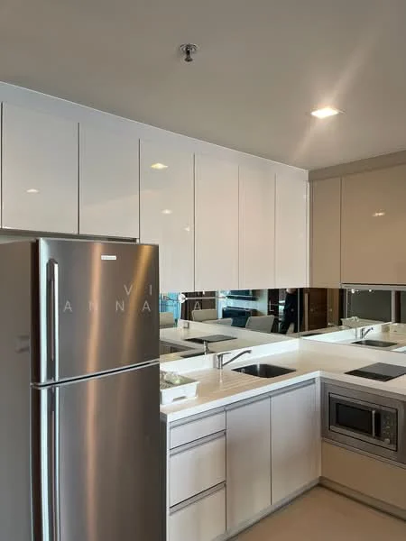 2 Bedroom condo in The Address Sathorn