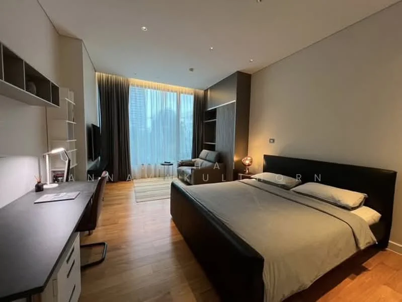 1 Bedroom condo in Sindhorn Residence