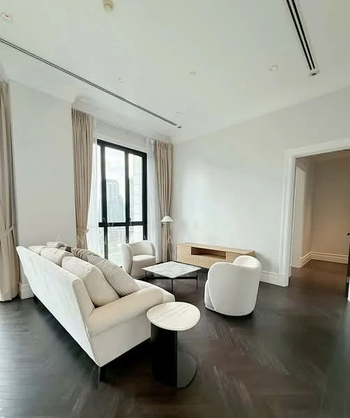 2 Bedroom condo in 98 Wireless