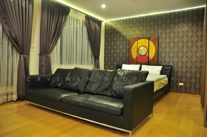 1 Bedroom condo in Villa Sathorn