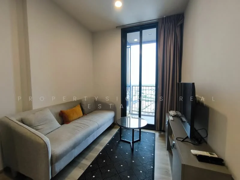 1 Bedroom condo in Oka Haus Sukhumvit 36