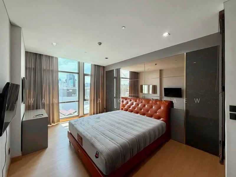 1 Bedroom condo in The Room Charoenkrung 30