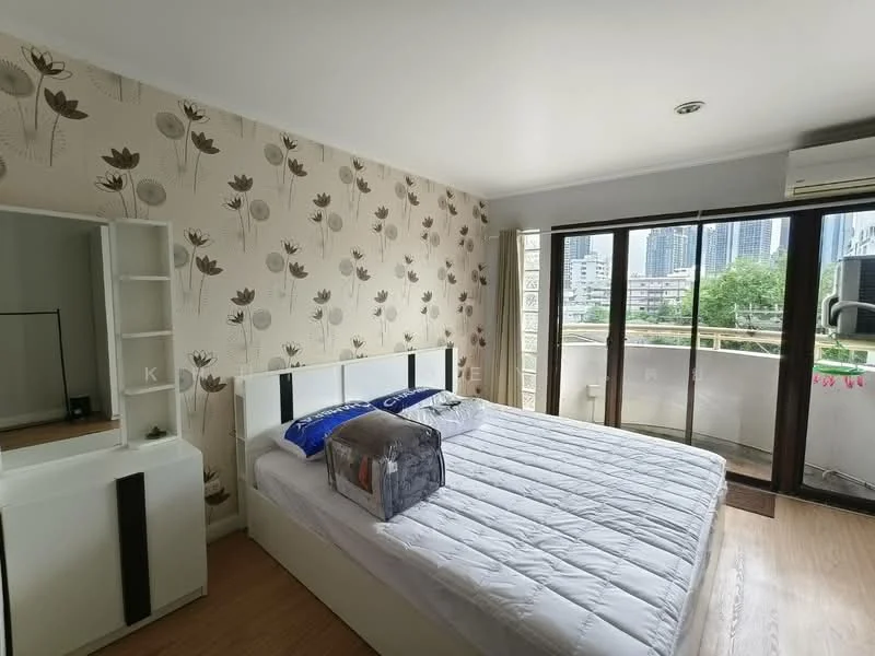 1 Bedroom condo in Aree Place Sukhumvit 26