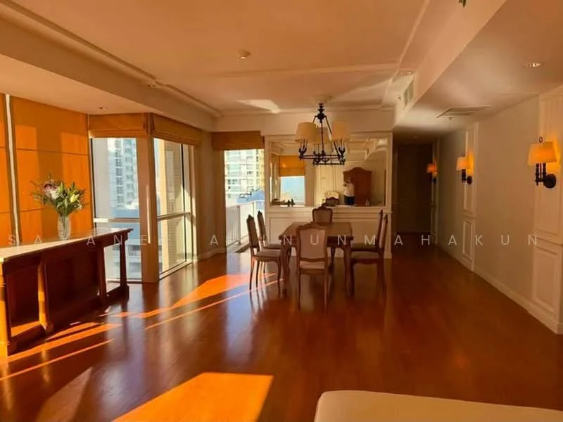 2 Bedroom condo in Langsuan Ville