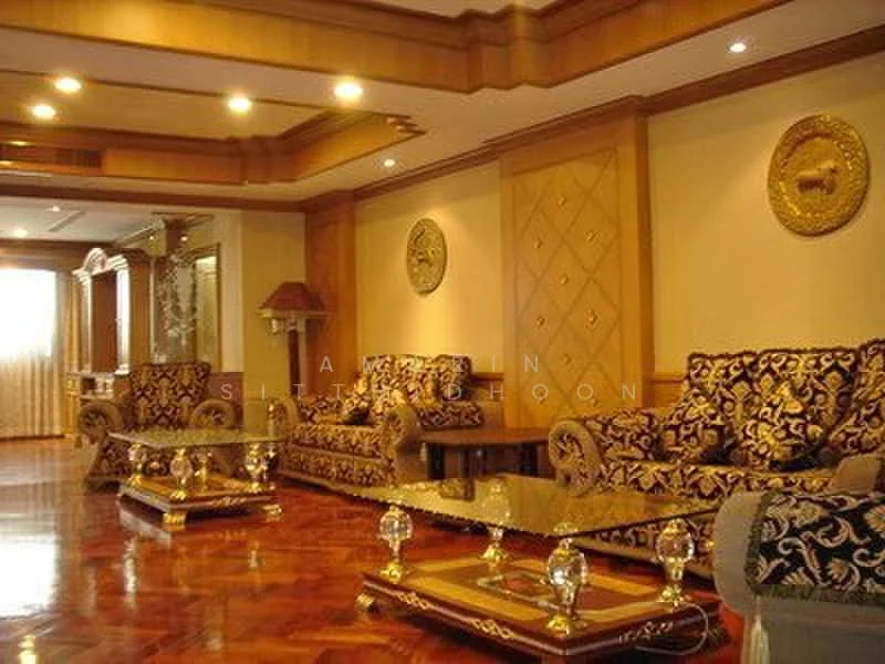 4 Bedroom condo in Arunroj Tower  condominium