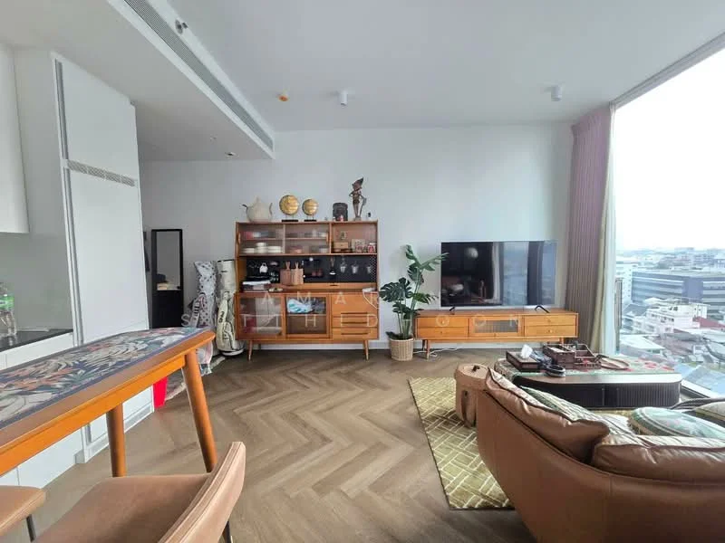 1 Bedroom condo in Tait Sathorn 12