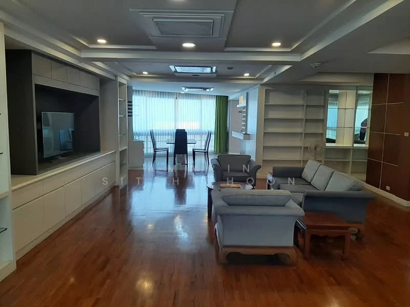 3 Bedroom condo in President Park Sukhumvit 24