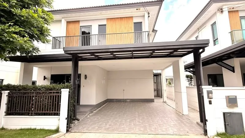 3 Bedroom condo in Centro Wongwaen-Chatuchot