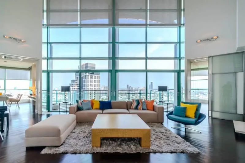 5 Bedroom condo in Chatrium Residence Riverside