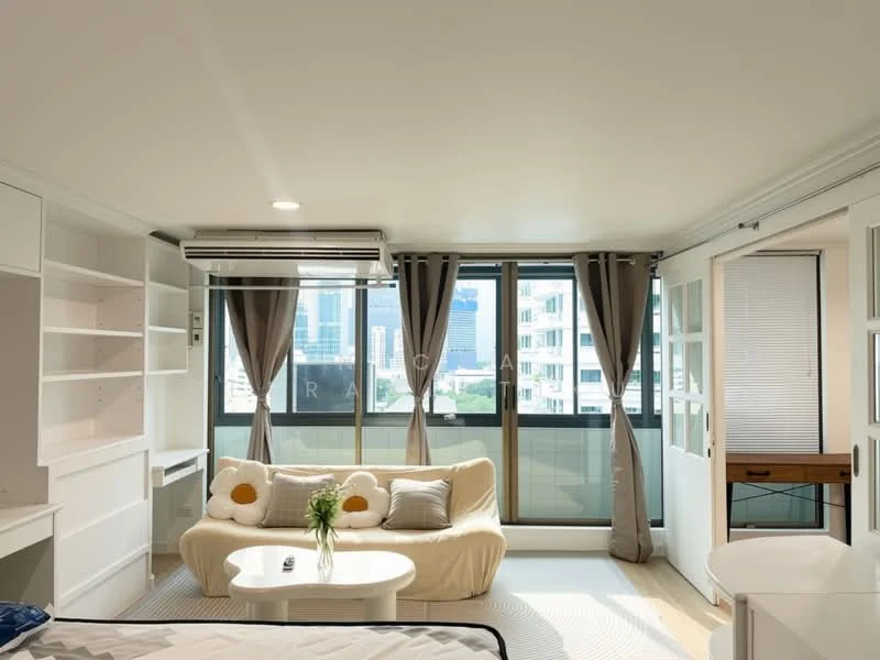 2 Bedroom condo in Diamond Tower