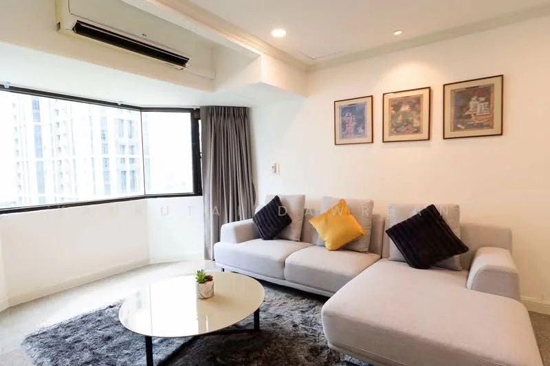 3 Bedroom condo in Baan Suanpetch