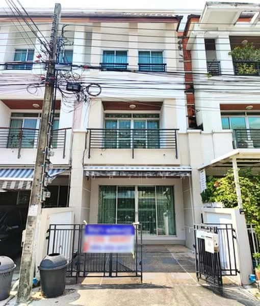 3 Bedroom condo in Baan Klang Muang The Paris Rama 9-Ramkamhaeng
