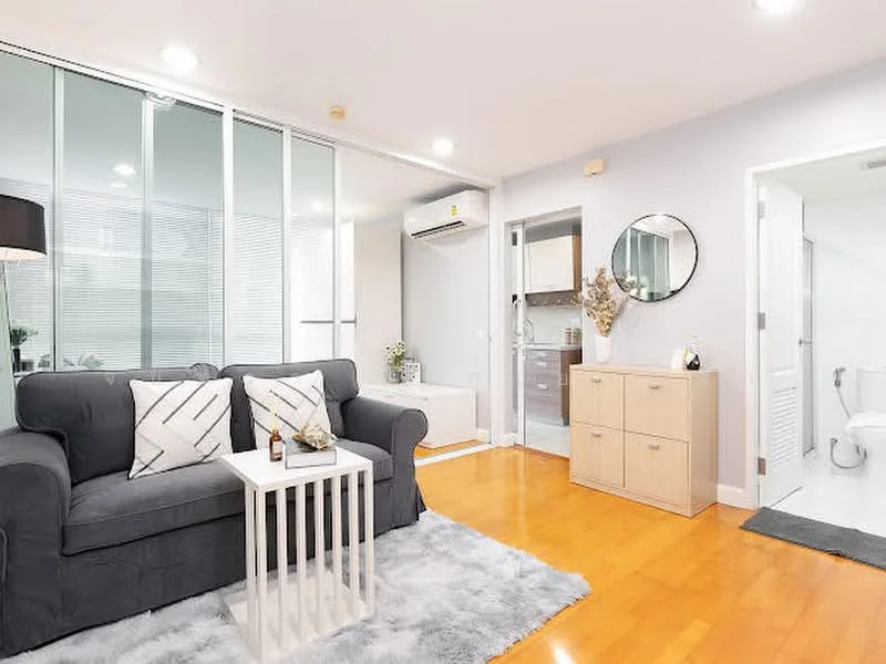 1 Bedroom condo in The Fine at River