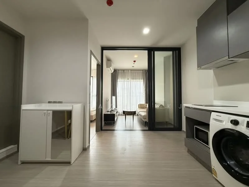 1 Bedroom condo in Life Asoke Hype