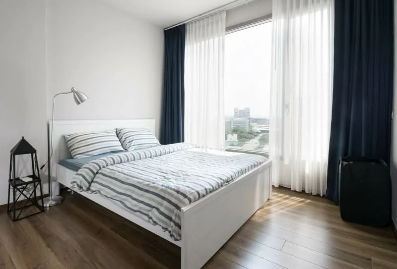 1 Bedroom condo in CEIL by Sansiri