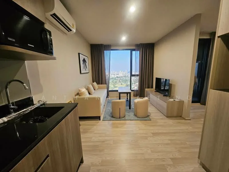1 Bedroom condo in IDEO Mobi Sukhumvit Eastpoint