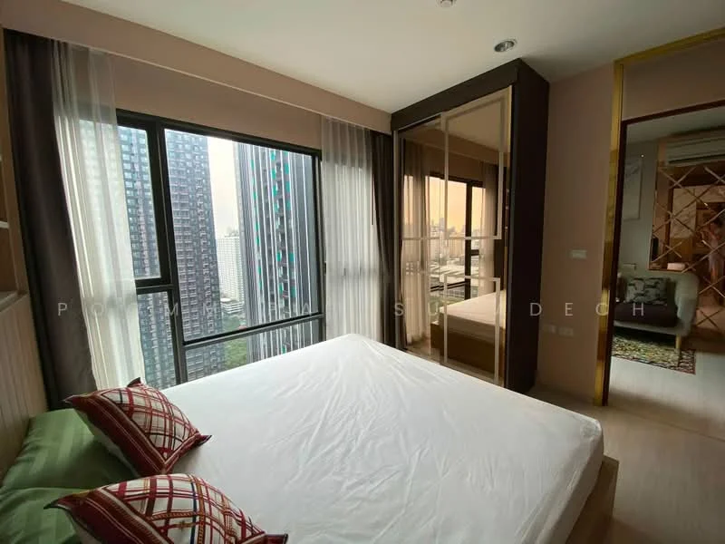 2 Bedroom condo in Rhythm Asoke