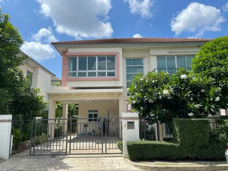 3 Bedroom condo in Life Bangkok Boulevard Ramintra 23