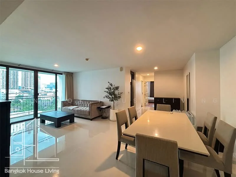 3 Bedroom condo in Pearl Residences