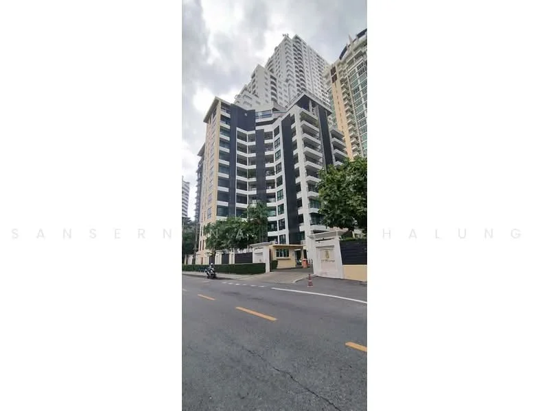 2 Bedroom condo in 59 Heritage