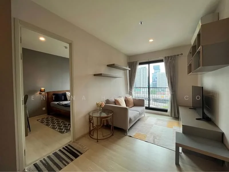 2 Bedroom condo in Life Asoke