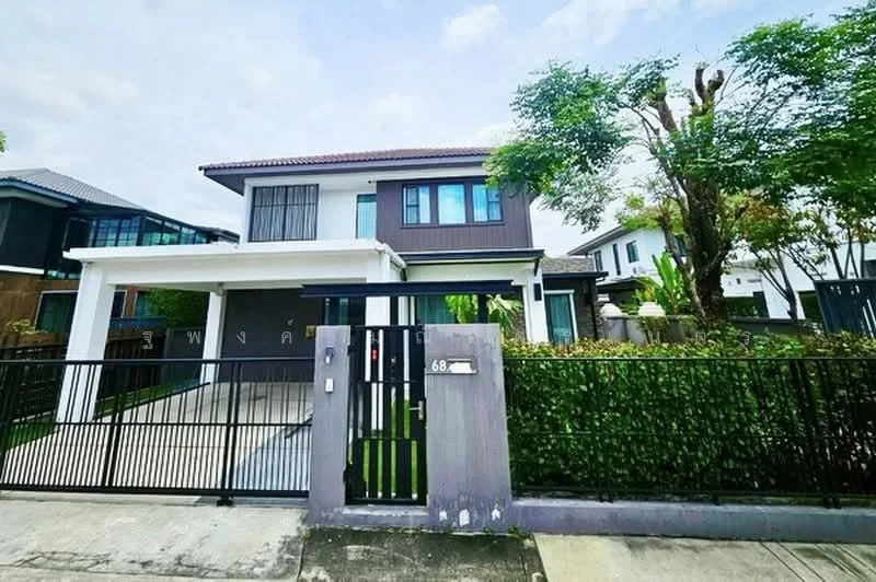 4 Bedroom condo in Mantana Bangna Km.7