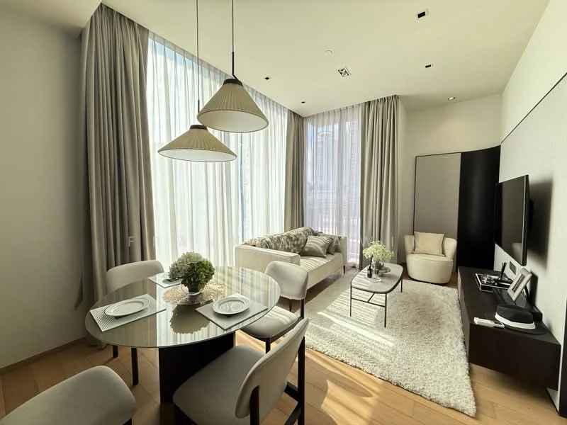 2 Bedroom condo in 28 Chidlom