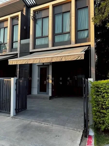 3 Bedroom condo in Pleno Sukhumvit-Bangna