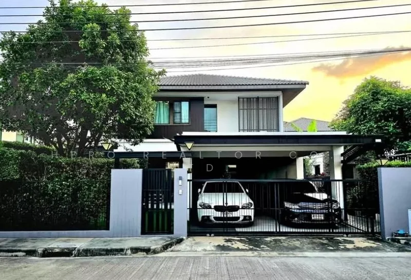 4 Bedroom condo in Mantana Bangna Km.7