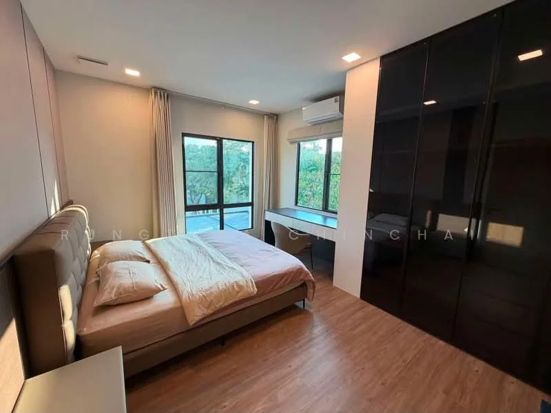 4 Bedroom condo in Mantana Bangna Km.15