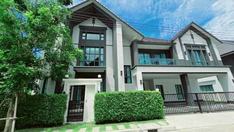 6 Bedroom condo in The City Bangna 2