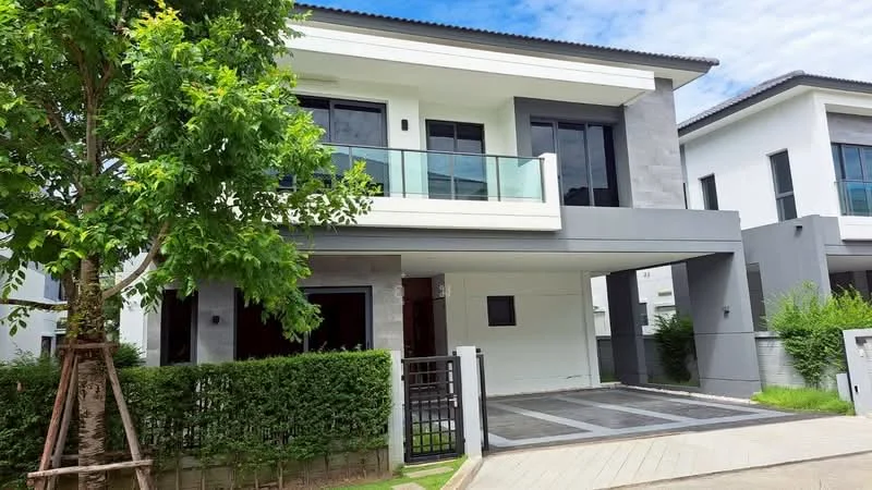4 Bedroom condo in The City Bangna