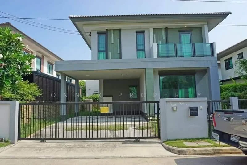 4 Bedroom condo in Burasiri Wongwaen-On Nut