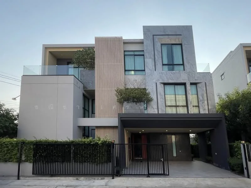 4 Bedroom condo in The Master Ratchapruek-Maha Chesadabodindranusorn Bridge