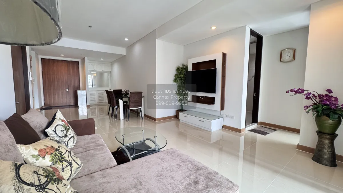 2 Bedroom condo in The Lakes