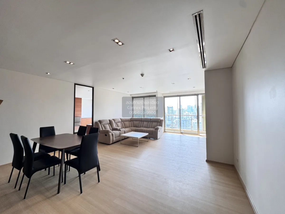 2 Bedroom condo in The Lakes