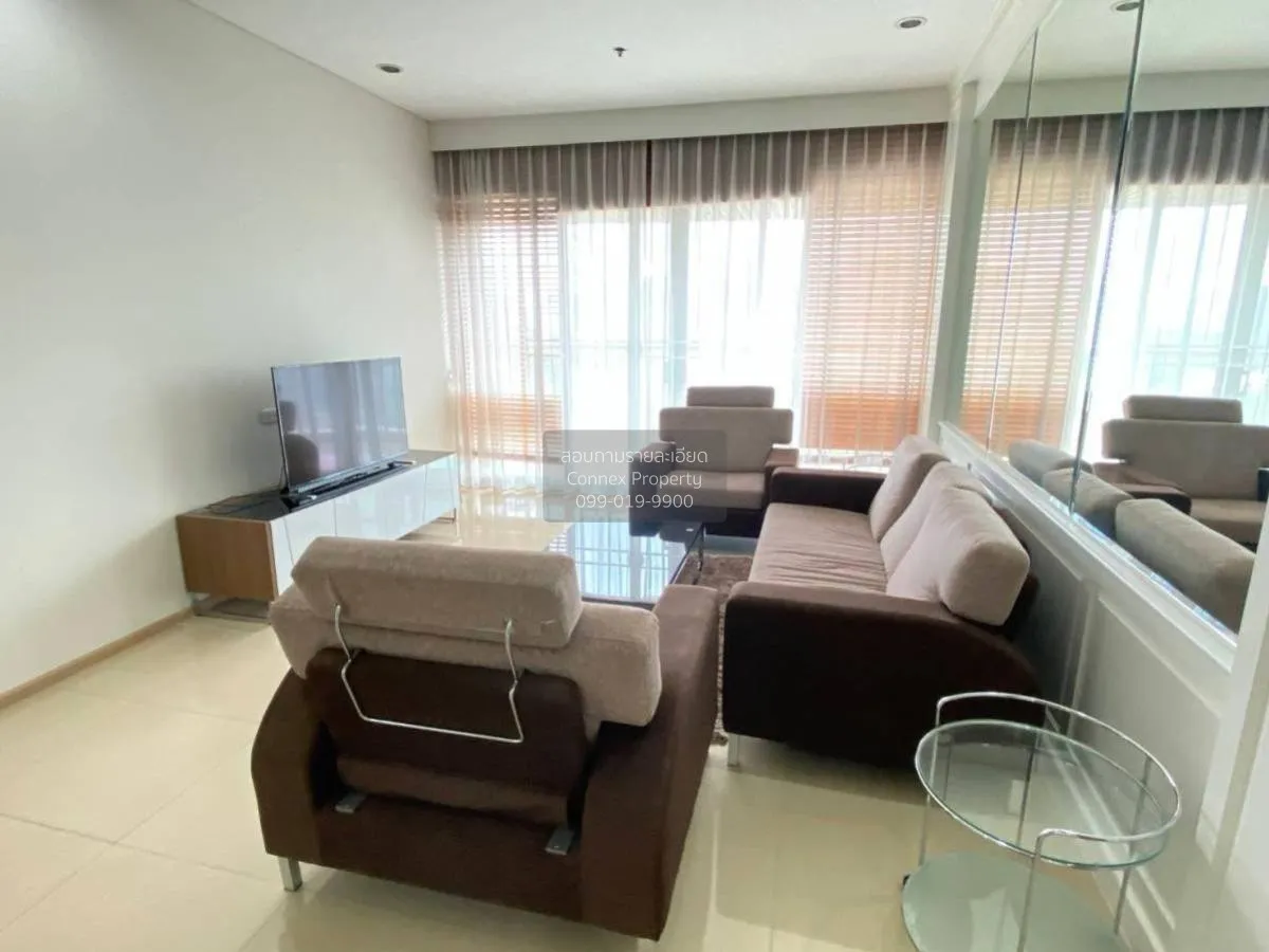 3 Bedroom condo in The Lakes