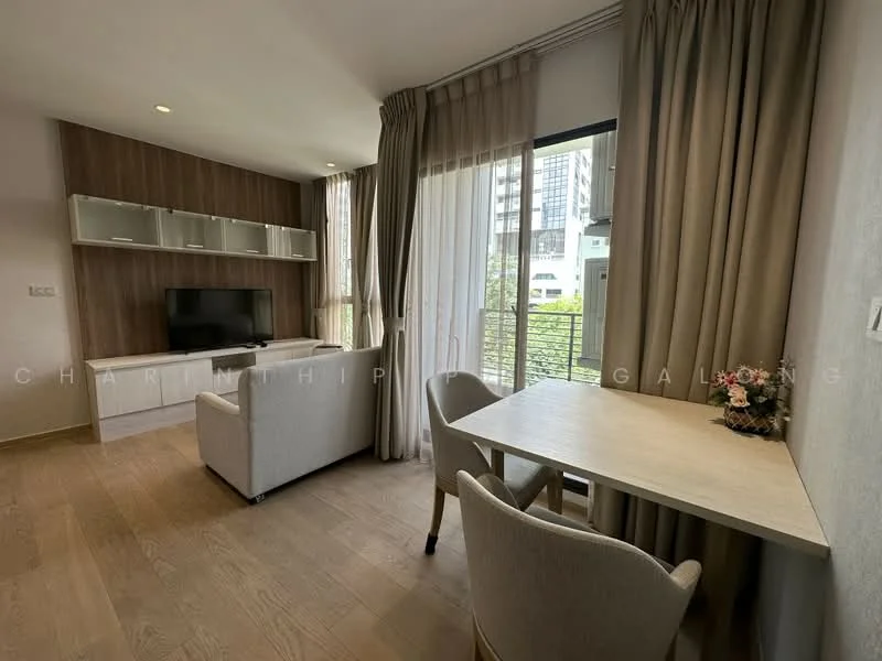 1 Bedroom condo in Runesu Thonglor 5