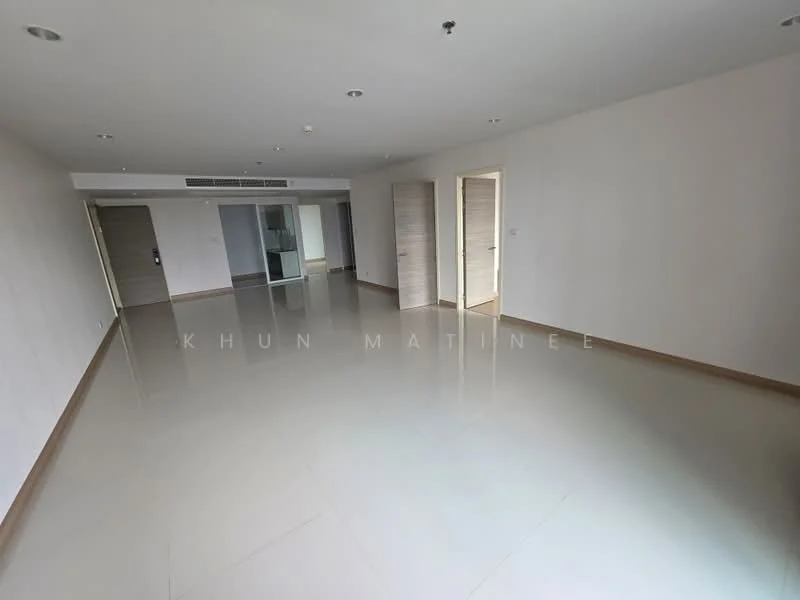 3 Bedroom condo in Supalai Riva Grande Rama 3