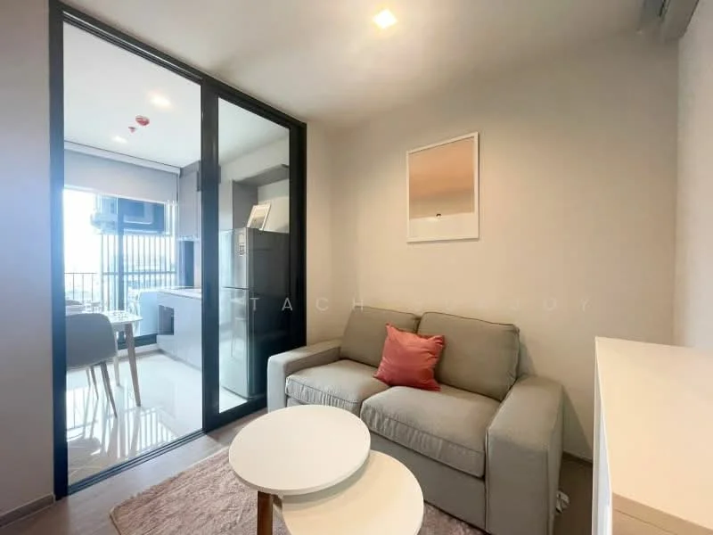 1 Bedroom condo in Life Asoke Hype