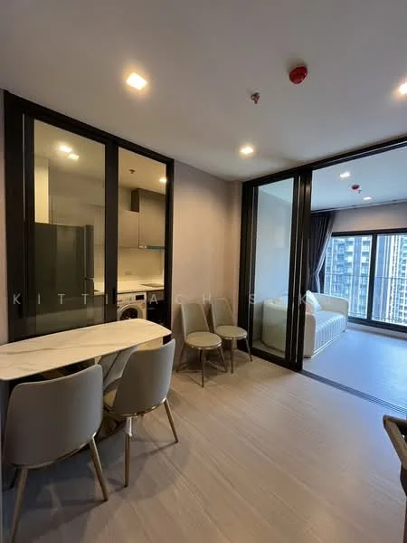 1 Bedroom condo in Life Asoke Hype