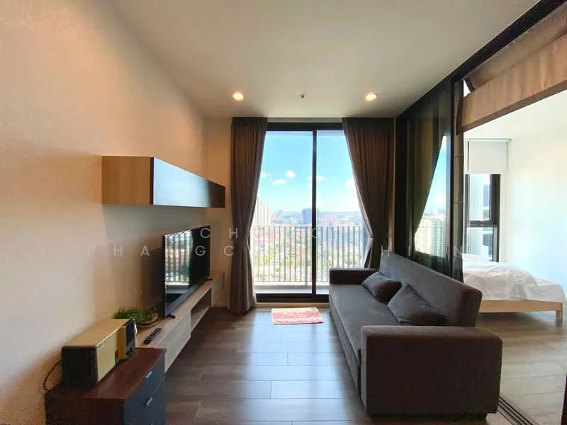 2 Bedroom condo in Whizdom Essence