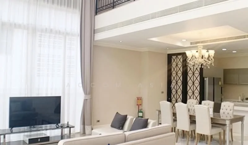 3 Bedroom condo in 349 Residence