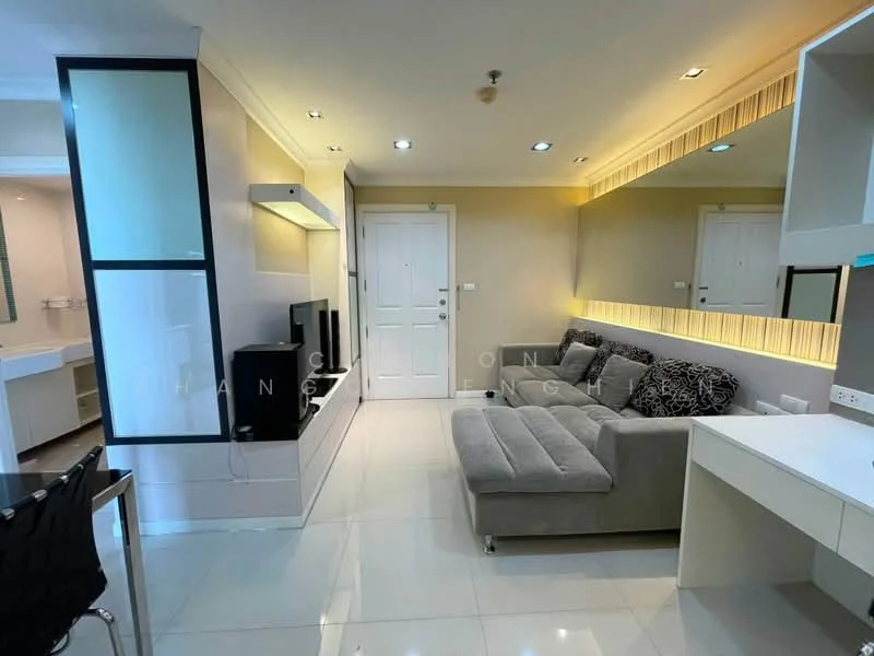 1 Bedroom condo in Lumpini Place Rama 9-Ratchada