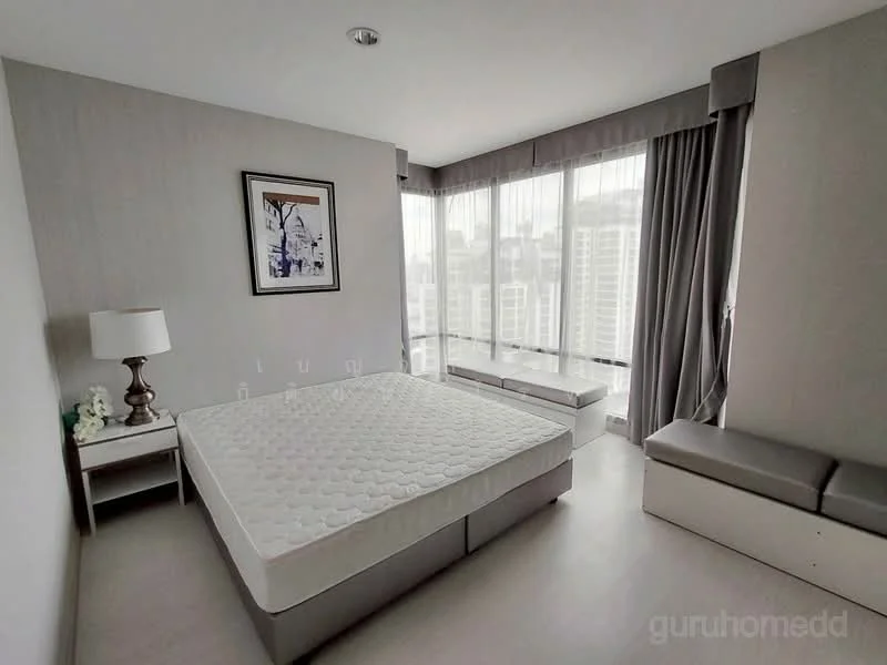 2 Bedroom condo in Rhythm Sukhumvit 42