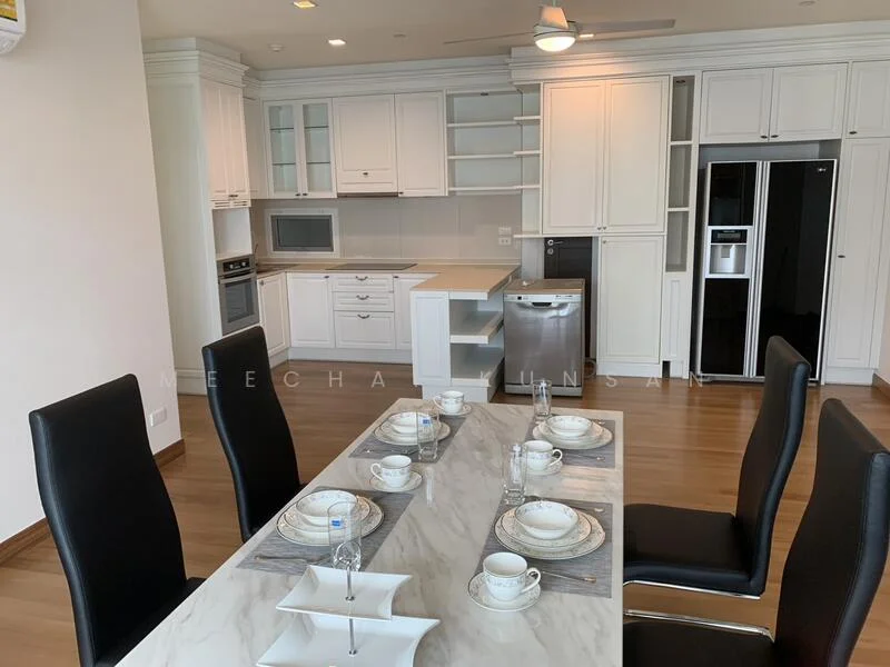 4 Bedroom condo in Ivy Thonglor
