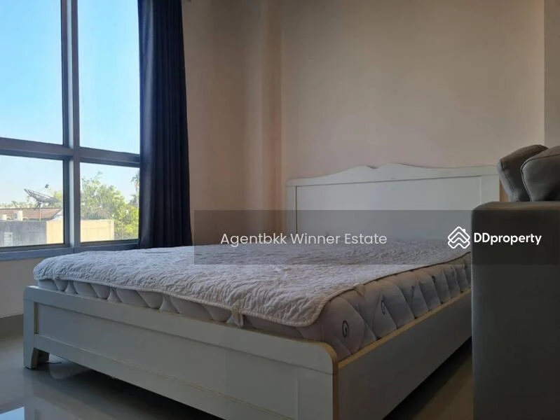1 Bedroom condo in Life @ Ratchada
