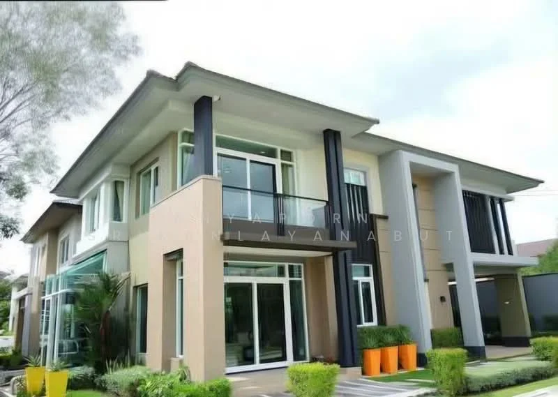 4 Bedroom condo in CASA Legend Kaset – Nawamintr